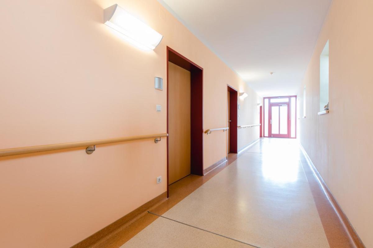 Studiowohnungen am Rieger-Hof Hartmannsdorf Exterior foto